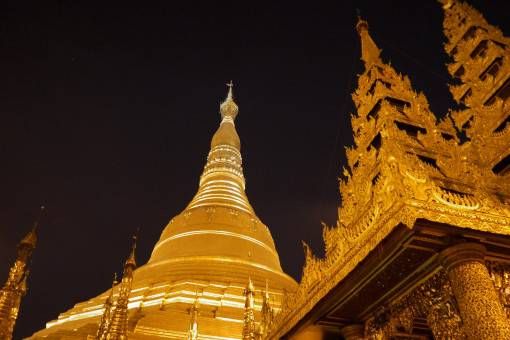 Shwedagon Pagoda, Yangon, at night