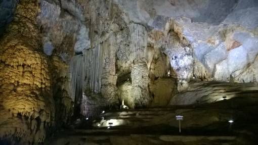 More amazing rock formations in Paradise Cave, Phong Nha-Ke Bang National Park
