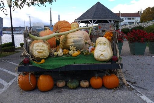 Beautifully carved pumpkins at Ghostport