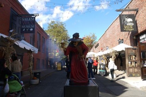 Witch statue on Salem's Liberty Street