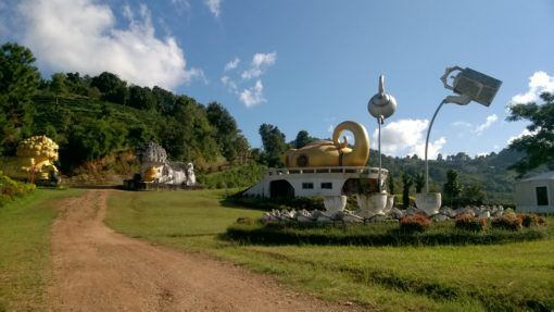 Giant teapot statues at Wang Put Tan Tea Plantation, Mae Salong 