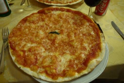 Pizzas in Rome - Food in Rome