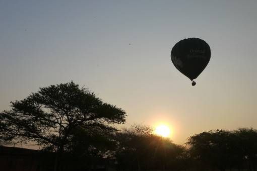Bagan Hot air balloon rides
