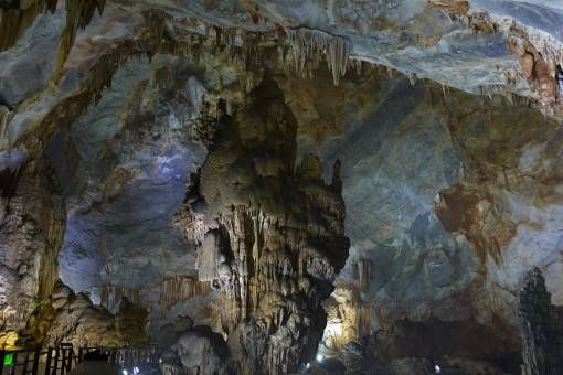 An incredible stalagmite in Paradise Cave