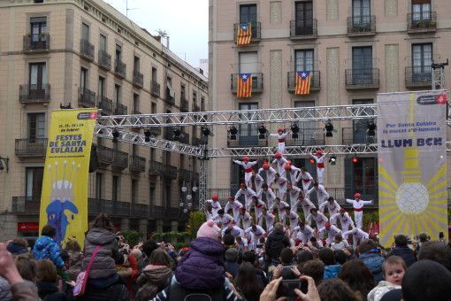 The Falcones building a human tower in Barcelona, Spain