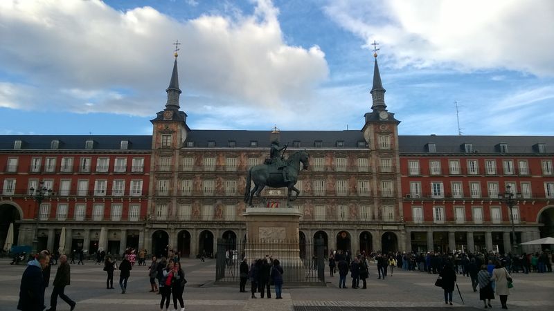 Madrid's beautiful Plaza Mayor